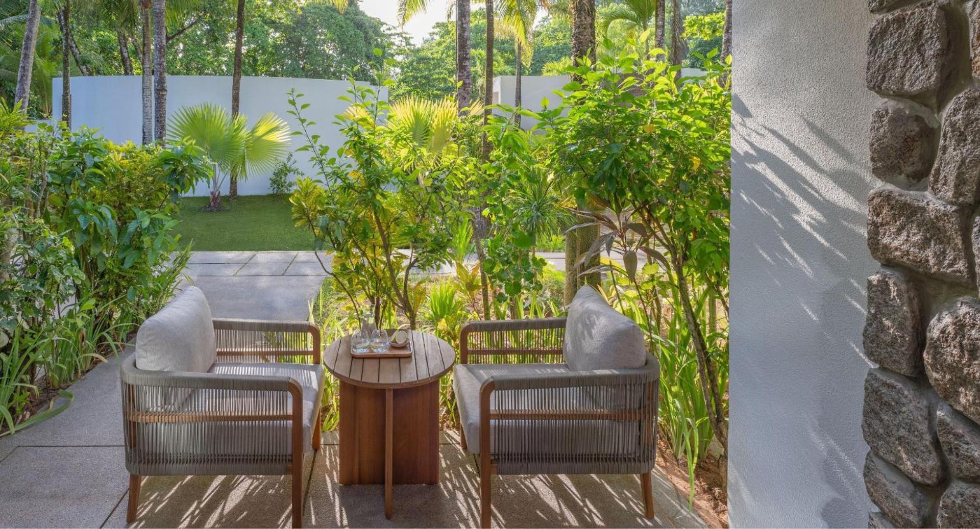 Avani Barbarons Seychelles Resort Grand Anse (Mahe) Exterior foto